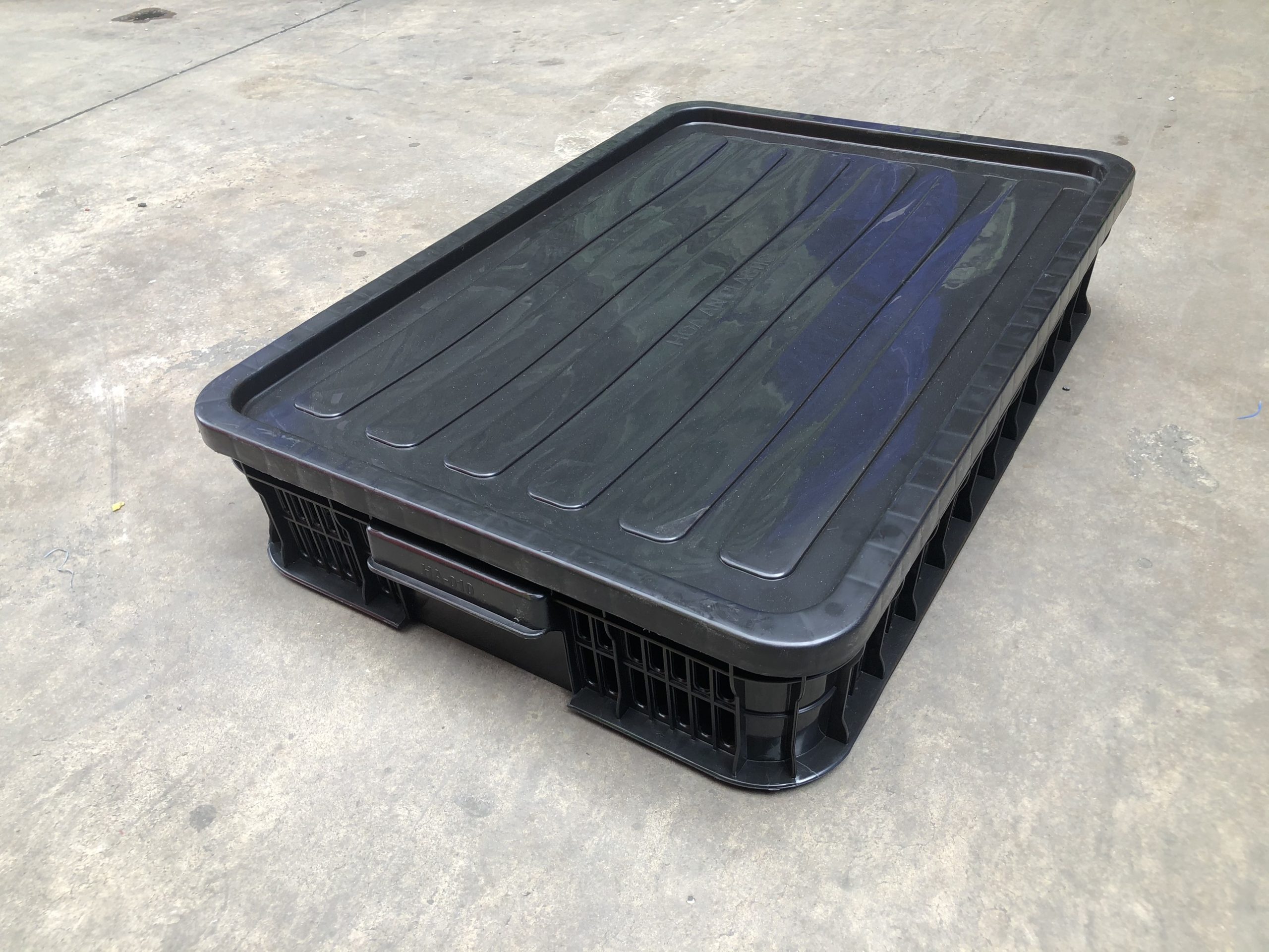 Thùng nhựa HS010 chất liệu nhựa nguyên sinh bền bỉ