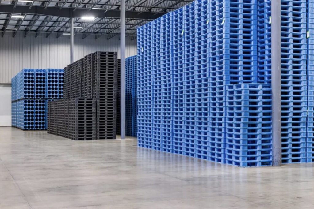 bảo quản pallet nhựa