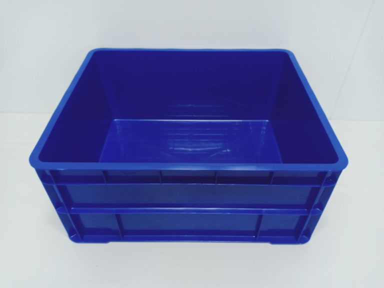 Thùng nhựa B8 nhựa PP nguyên sinh, thiết kế chắc chắn dùng trong kho xưởng