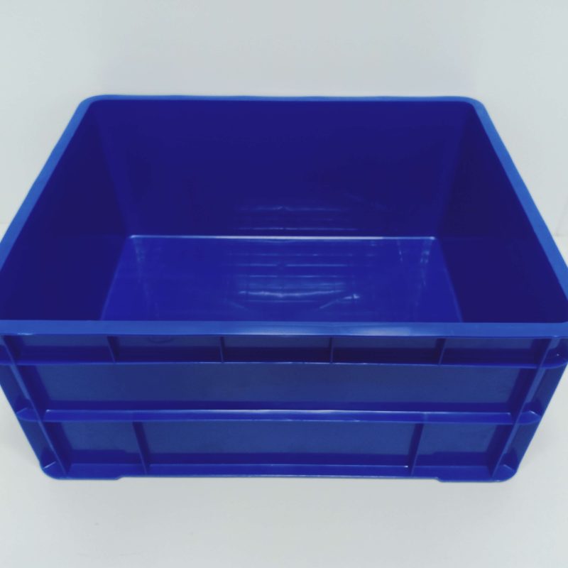 Thùng nhựa B8 nhựa PP nguyên sinh, thiết kế chắc chắn dùng trong kho xưởng