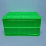 Đáy khay nhựa HS019 dày chắc, chịu lực tốt trong kho xưởng